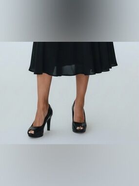 Stuart Weitzman Plainfield Peep Toe Pumps Black Size 8M